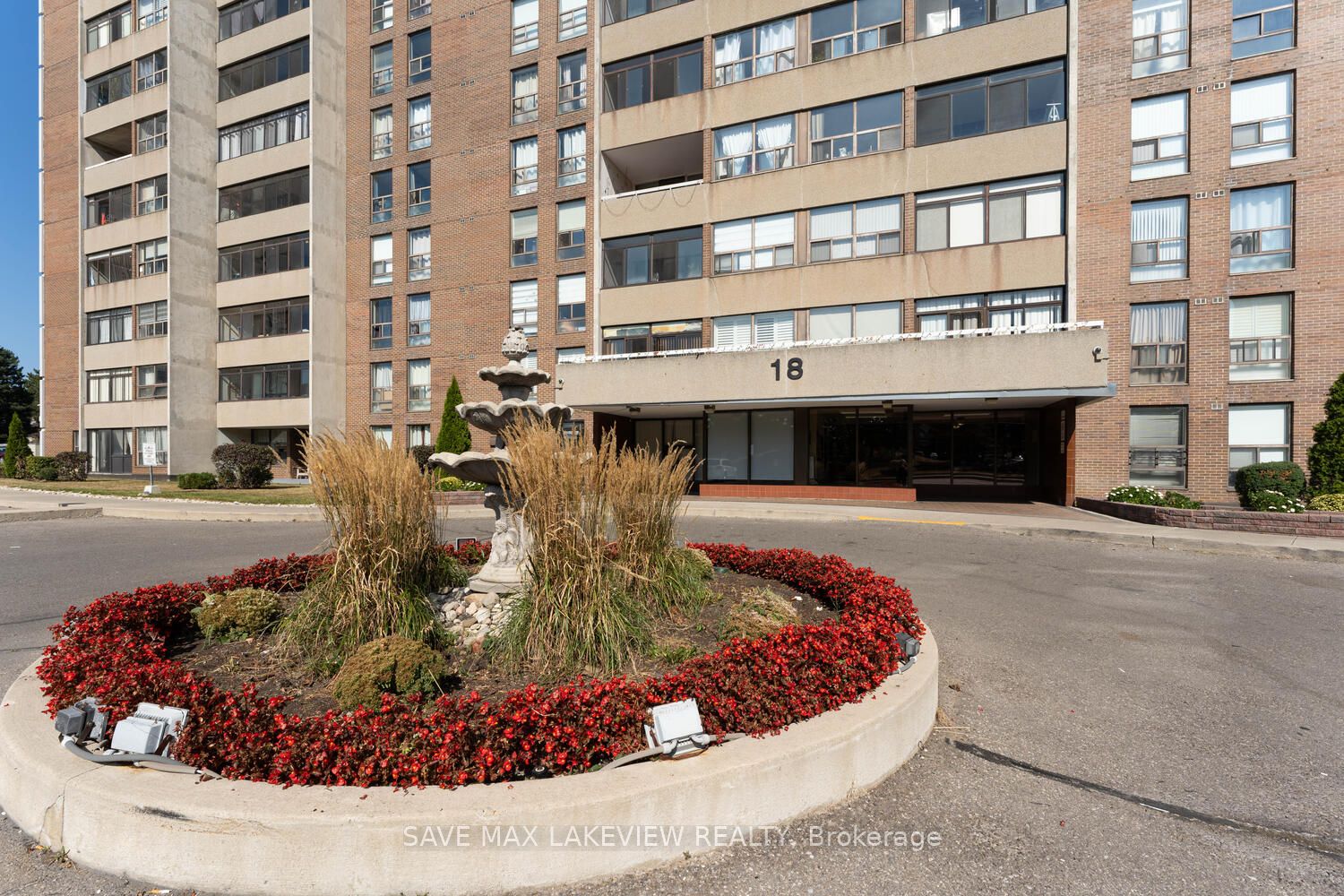 18 Knightsbridge Rd, ##104