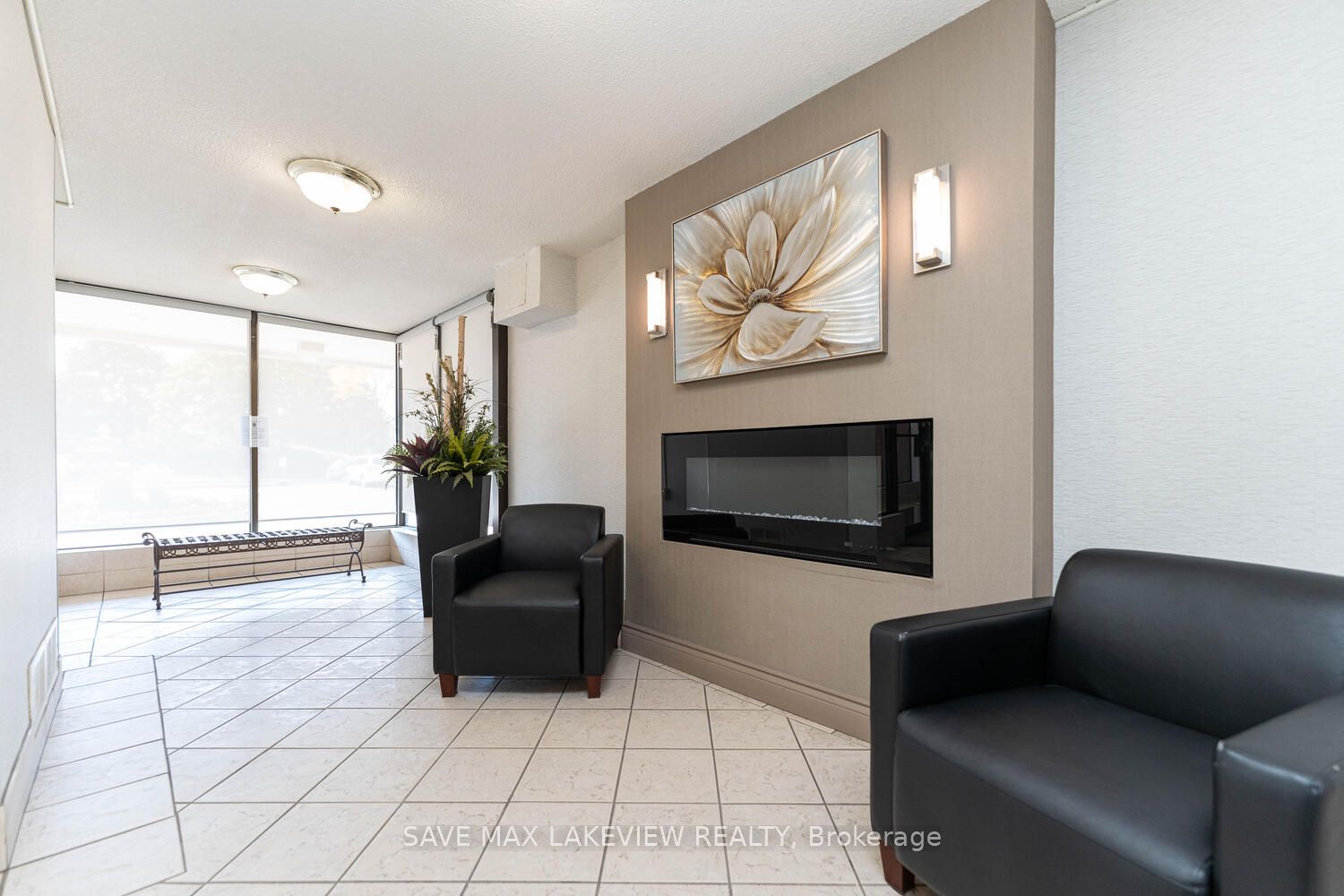 18 Knightsbridge Rd, ##104