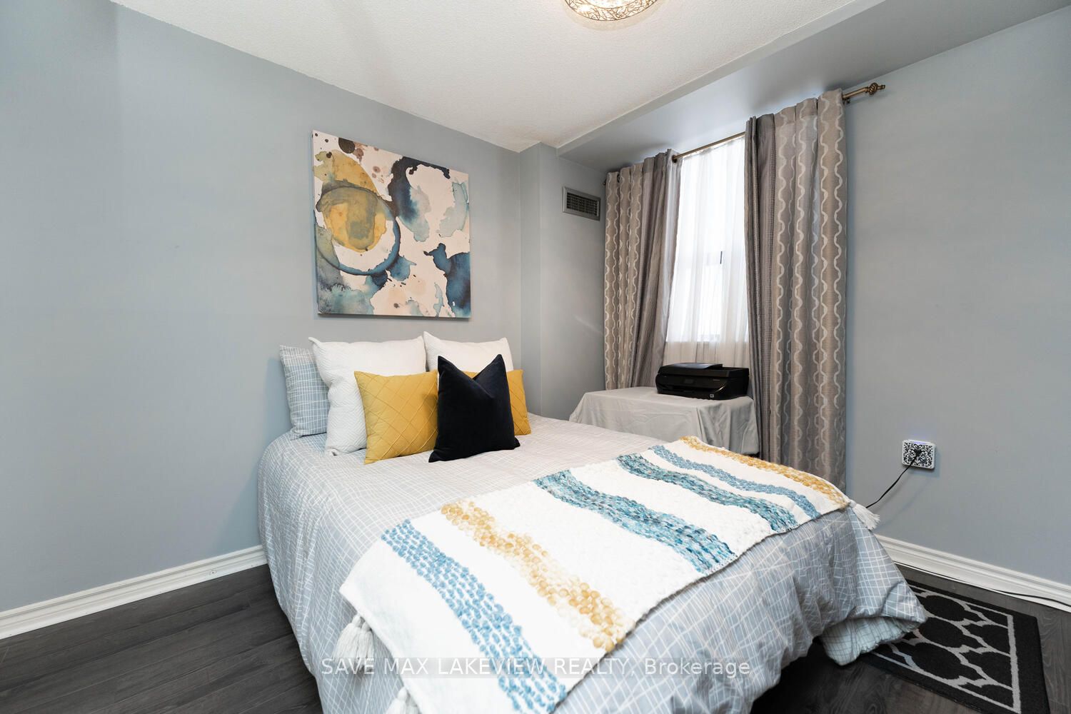 18 Knightsbridge Rd, ##104