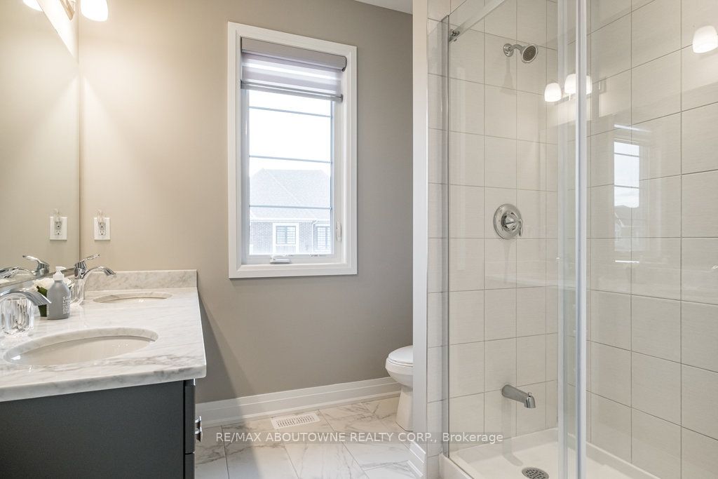 1456 Ford Strathy Crescent