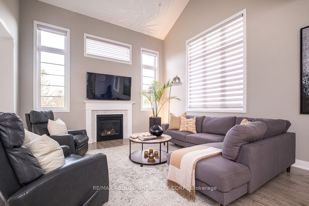 1456 Ford Strathy Crescent