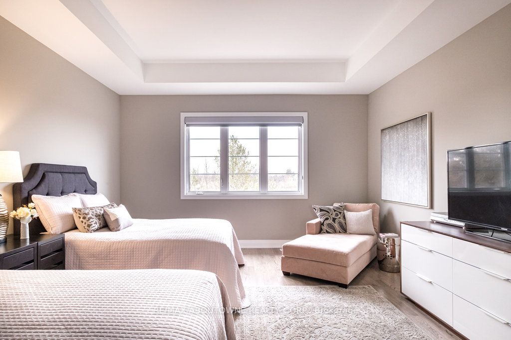 1456 Ford Strathy Crescent