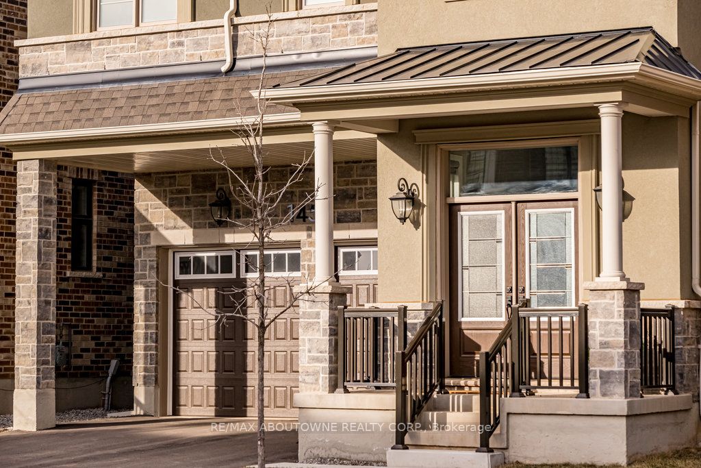1456 Ford Strathy Crescent