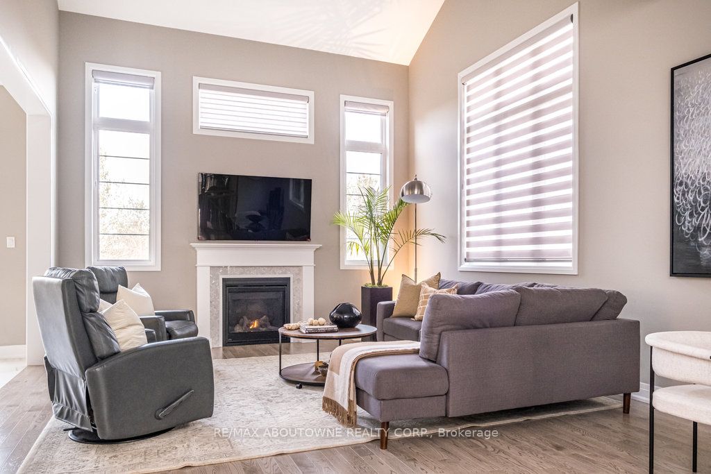 1456 Ford Strathy Crescent