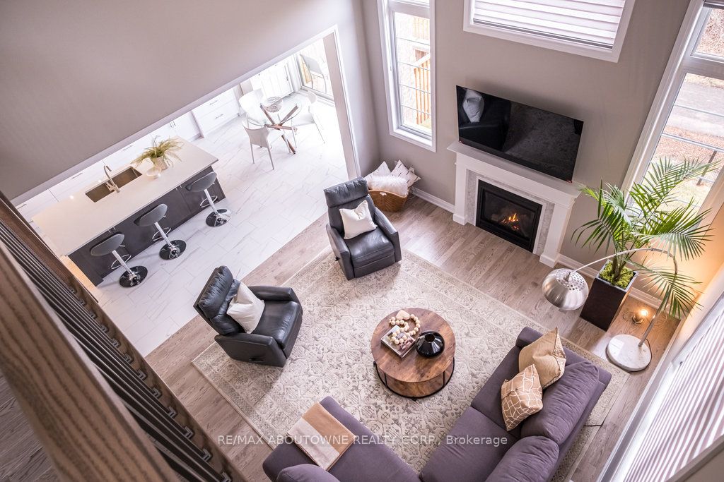1456 Ford Strathy Crescent