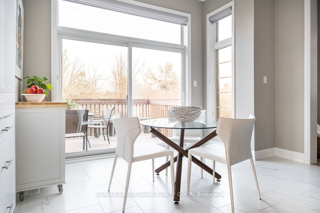 1456 Ford Strathy Crescent