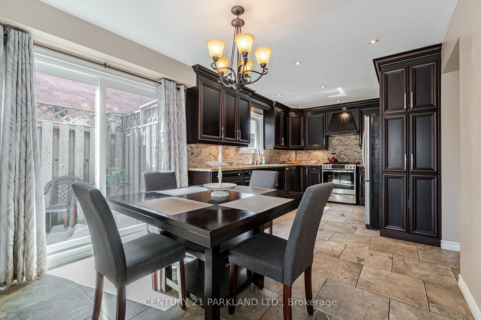 14 Mccabe Crescent