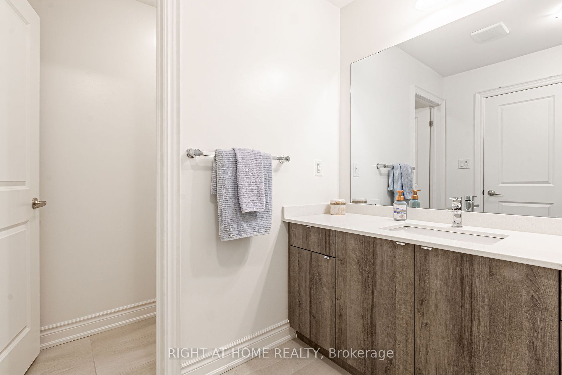1192 Raspberry Terrace