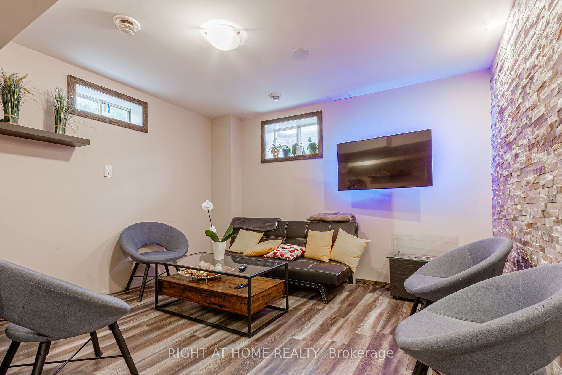 1192 Raspberry Terrace