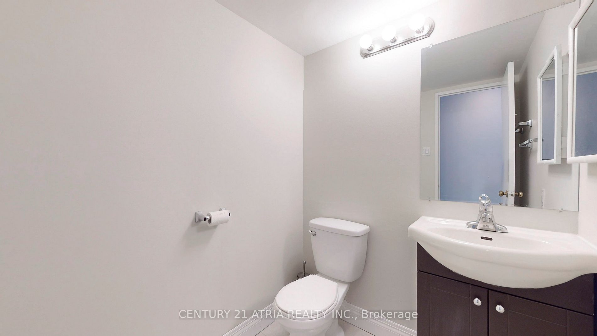 1320 Islington Ave, #405
