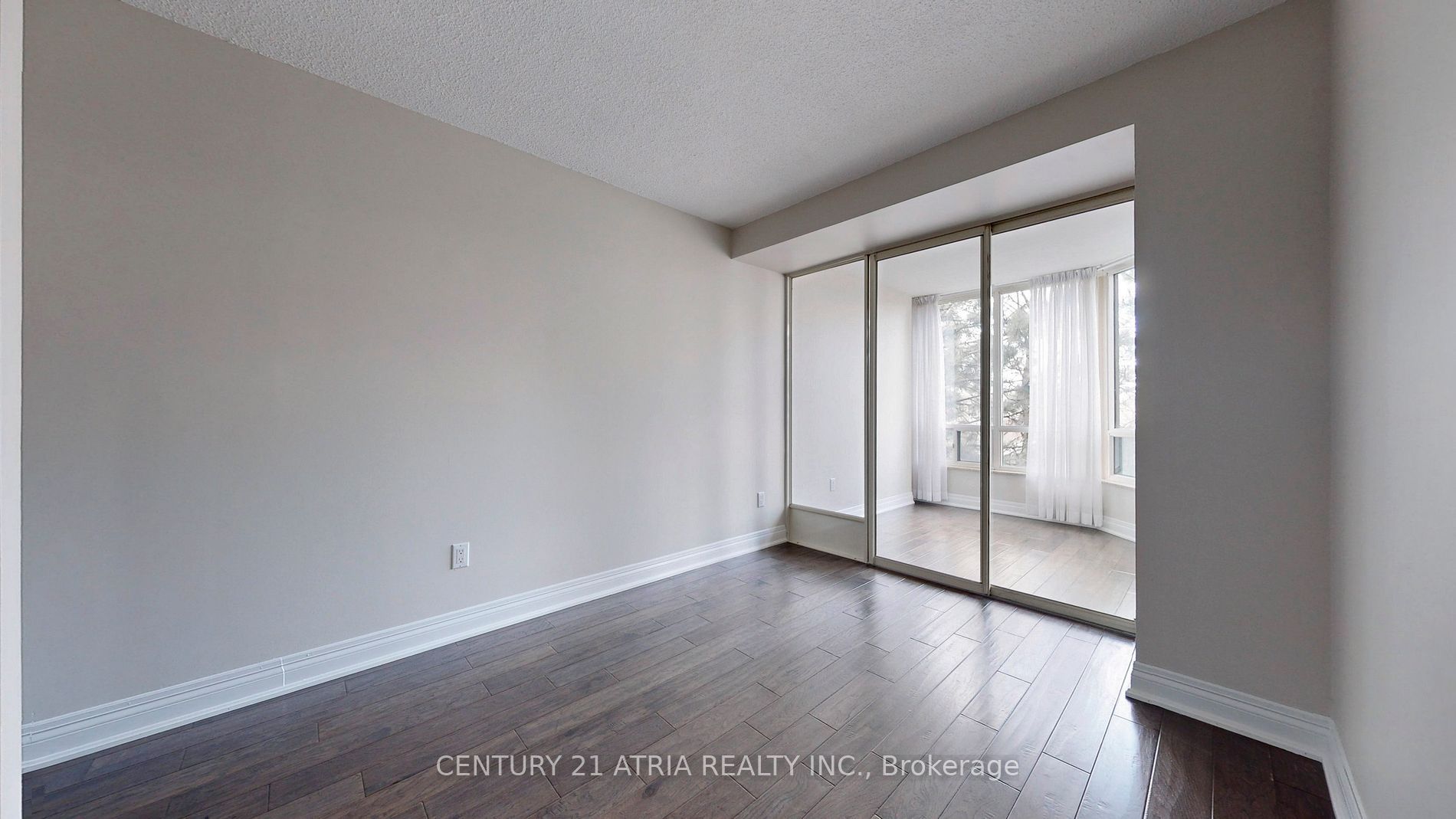 1320 Islington Ave, #405