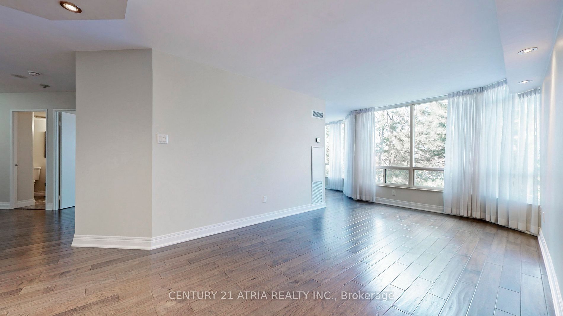 1320 Islington Ave, #405