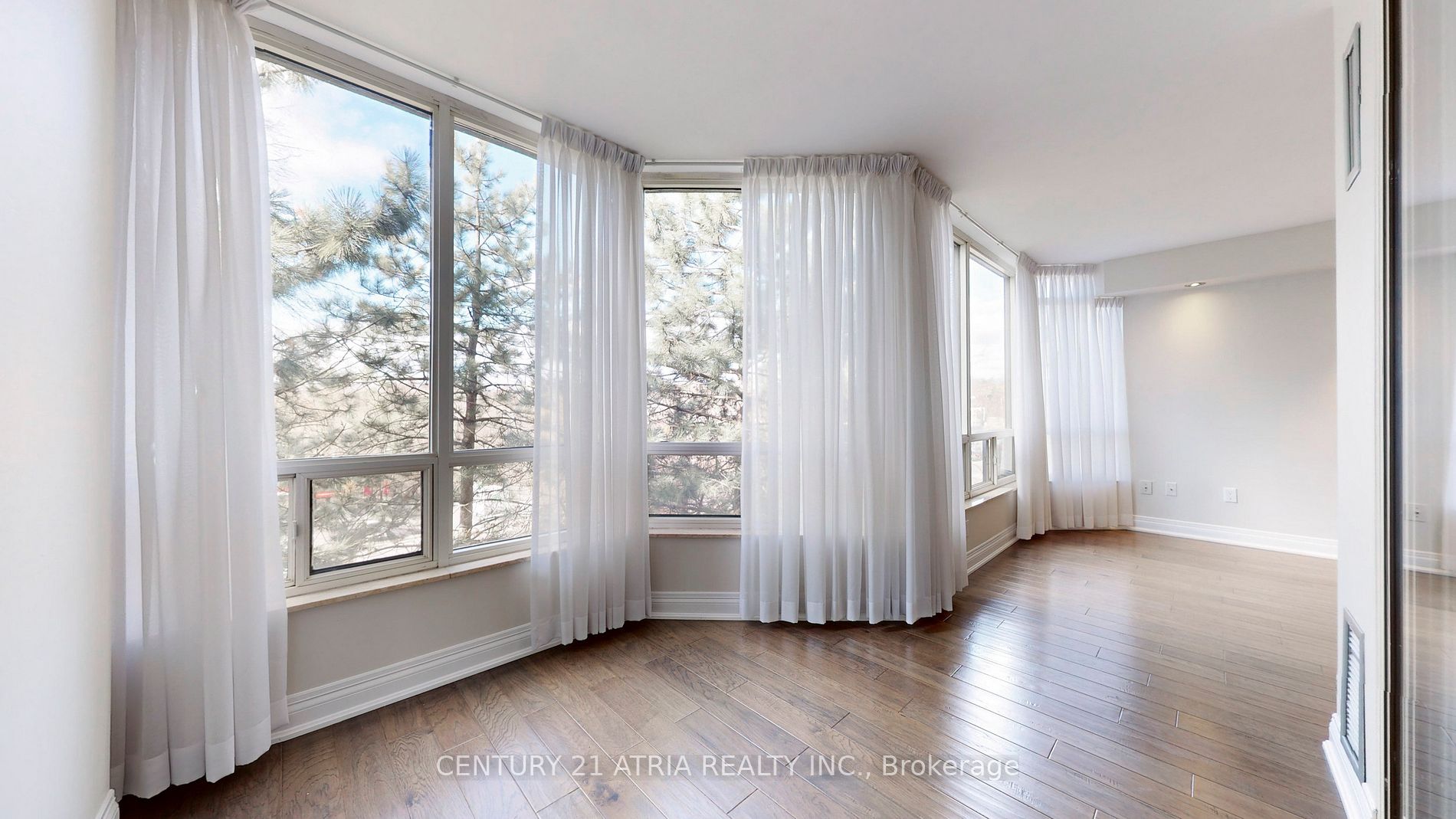 1320 Islington Ave, #405