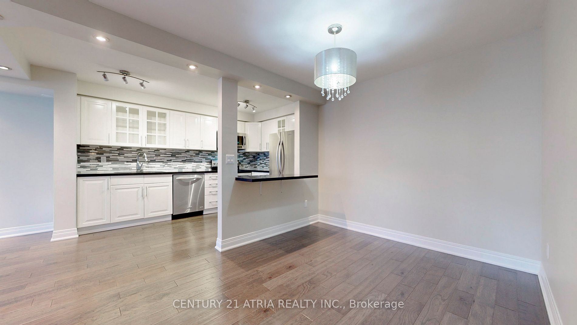 1320 Islington Ave, #405