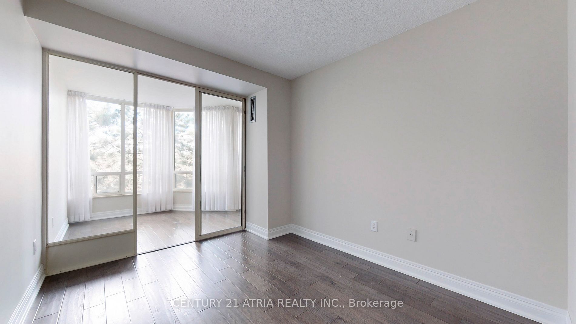 1320 Islington Ave, #405