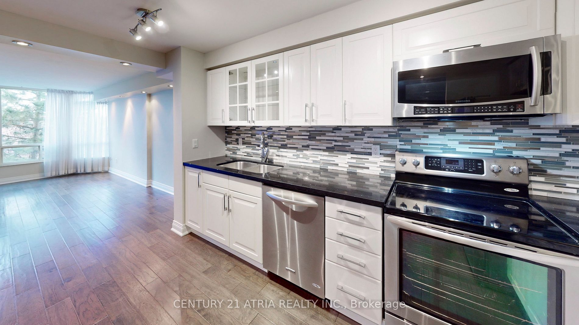 1320 Islington Ave, #405