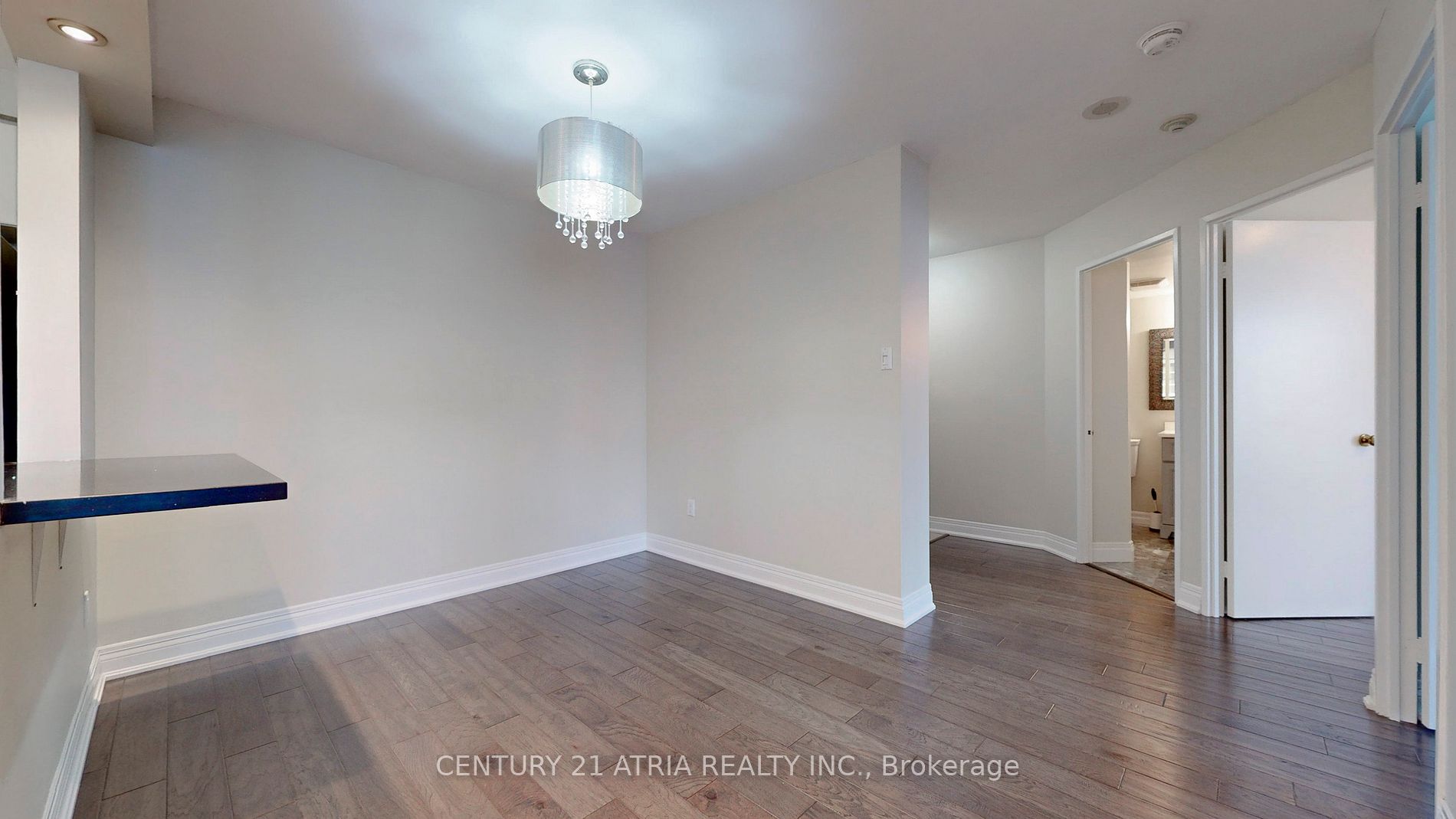 1320 Islington Ave, #405
