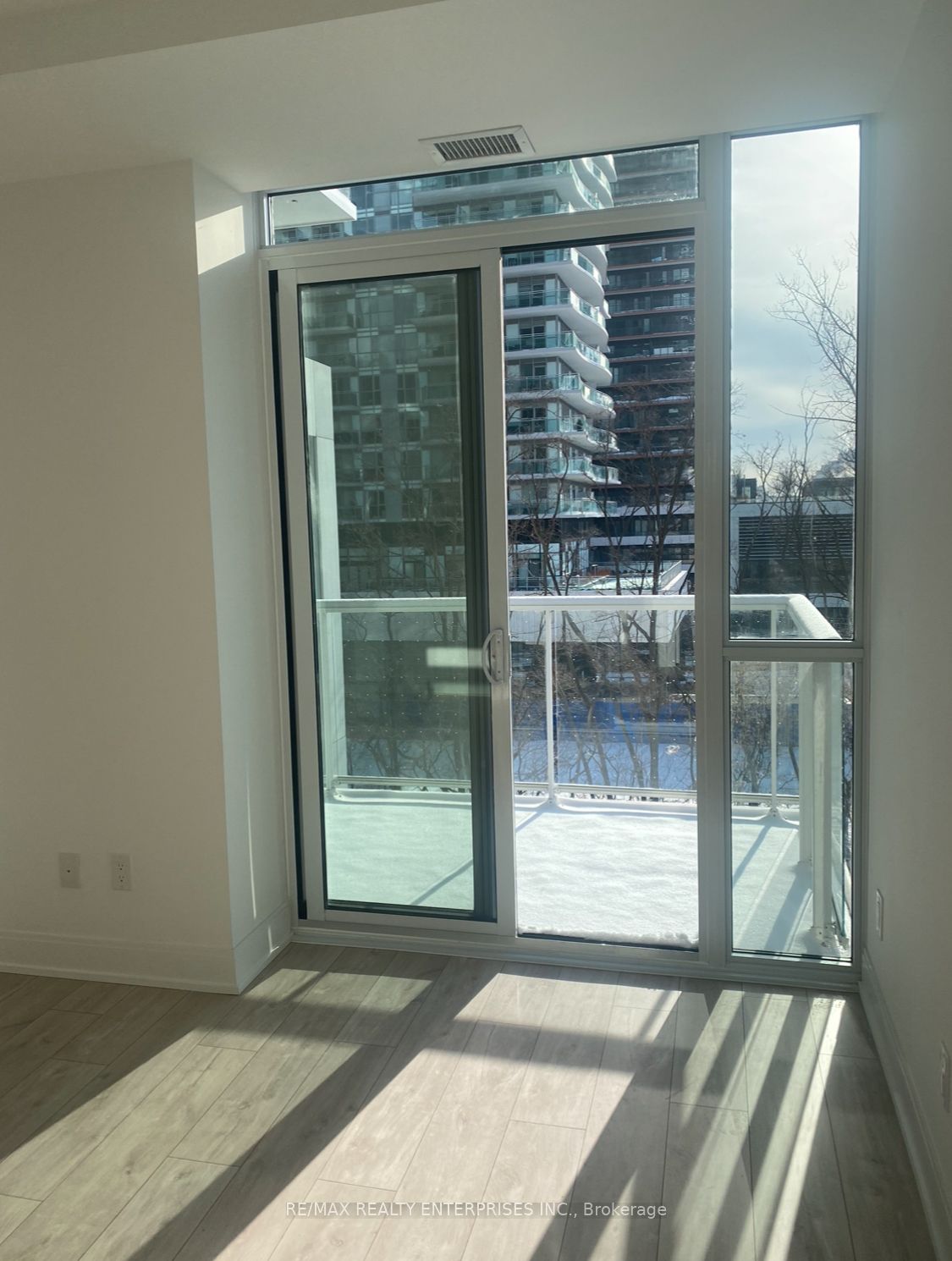 70 Annie Craig Drive #402