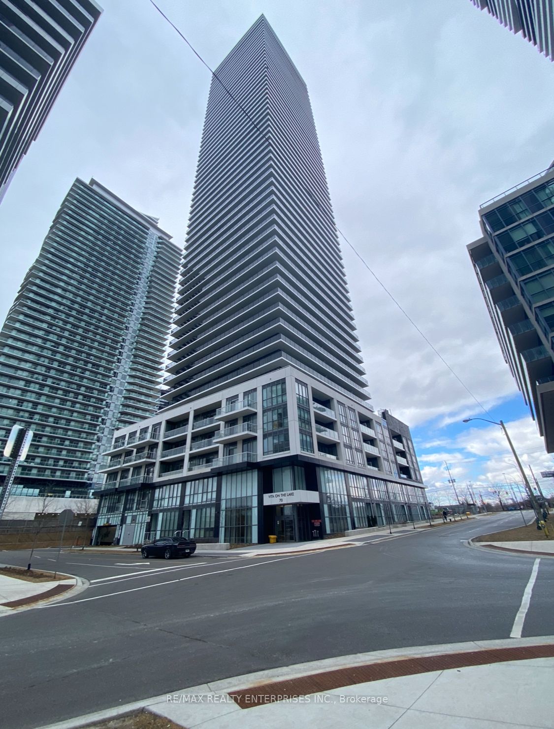 70 Annie Craig Drive #402