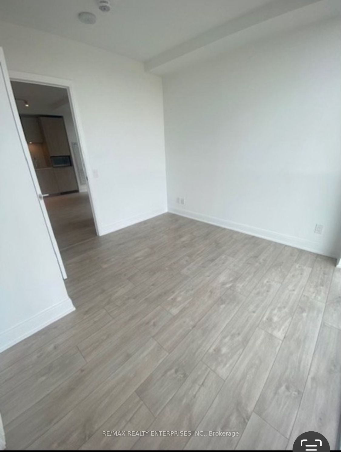 70 Annie Craig Drive #402