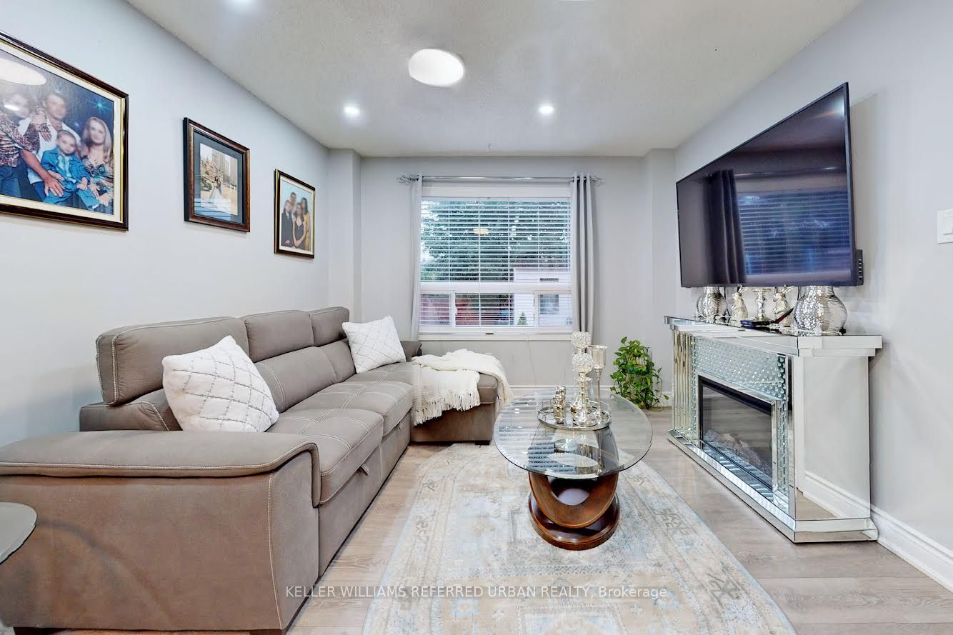 138 Rainforest Dr