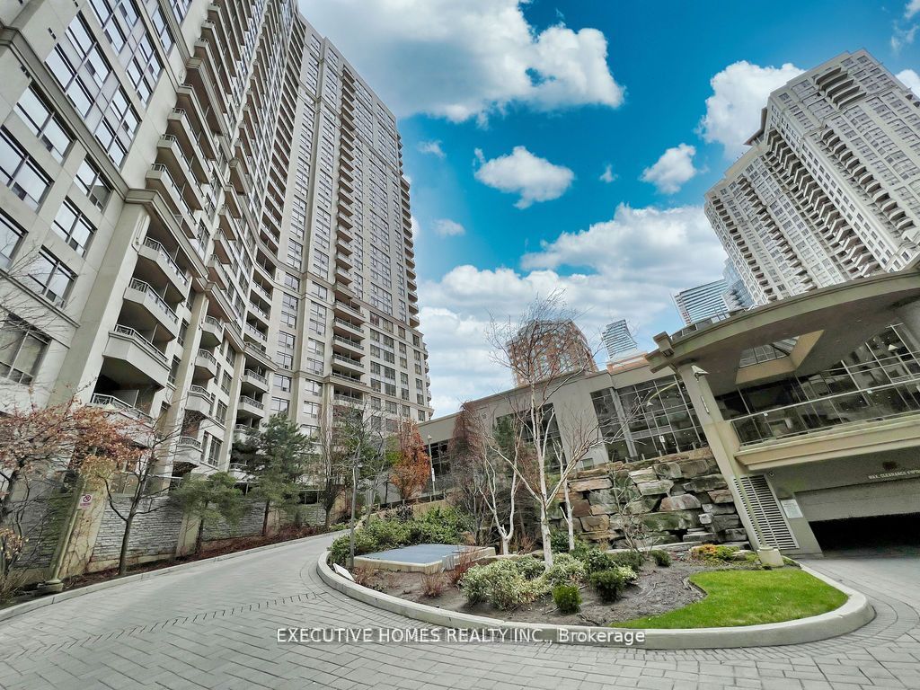 3880 Duke Of York Blvd, #Gph04