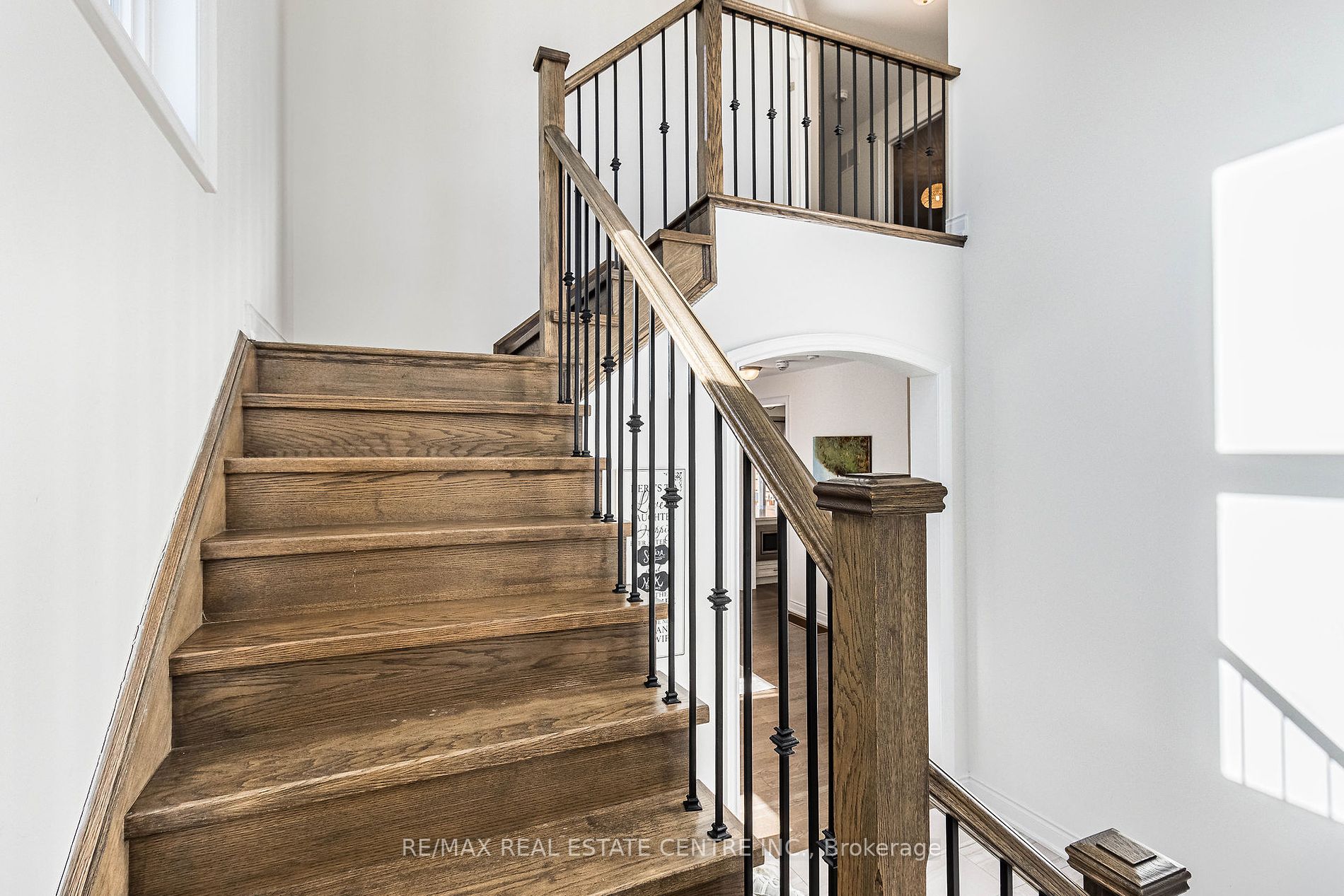 17 Prairie Creek Crescent