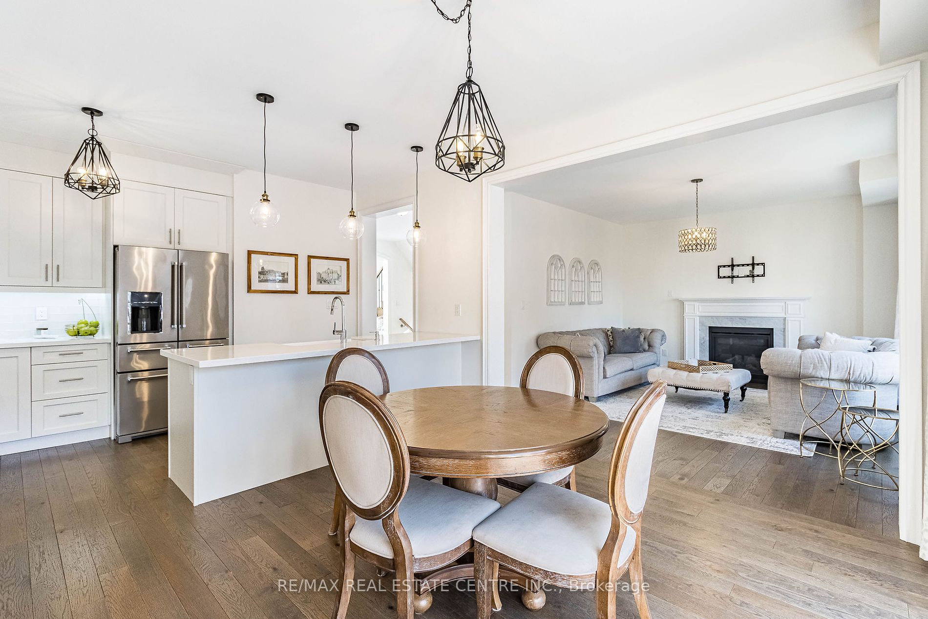 17 Prairie Creek Crescent