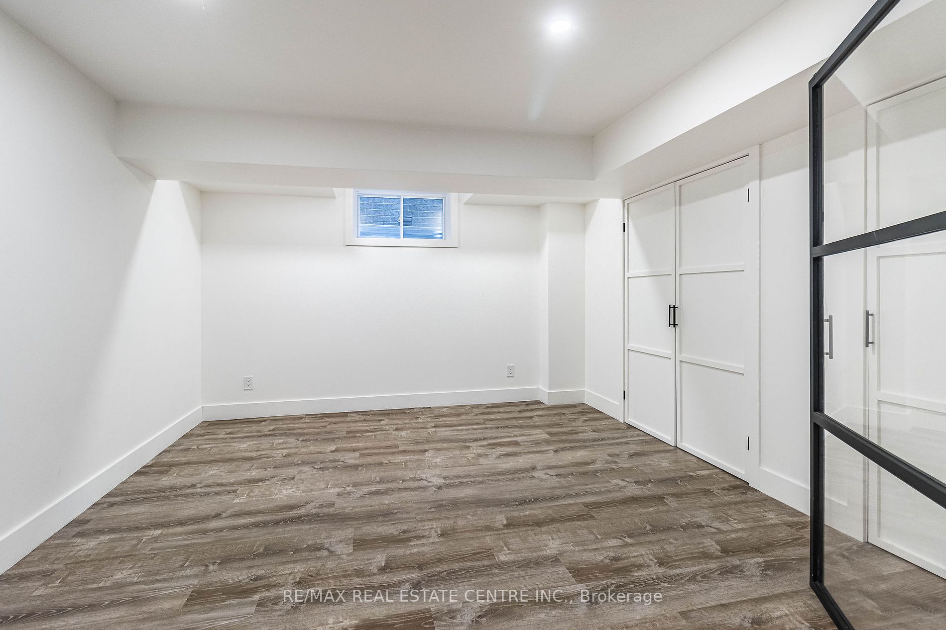 17 Prairie Creek Crescent