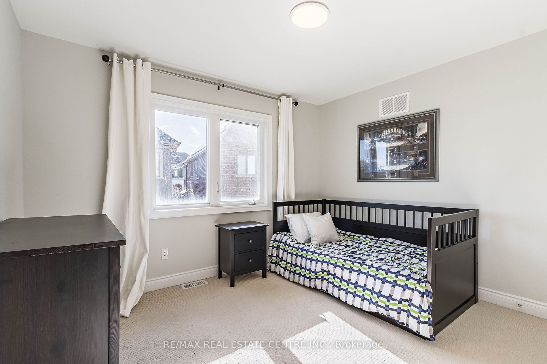 17 Prairie Creek Crescent