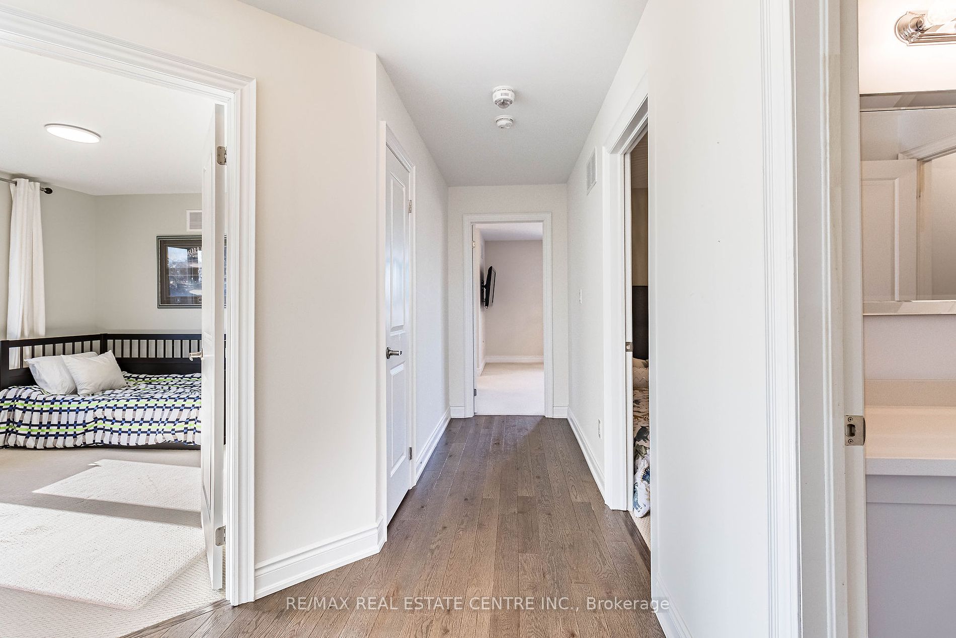 17 Prairie Creek Crescent