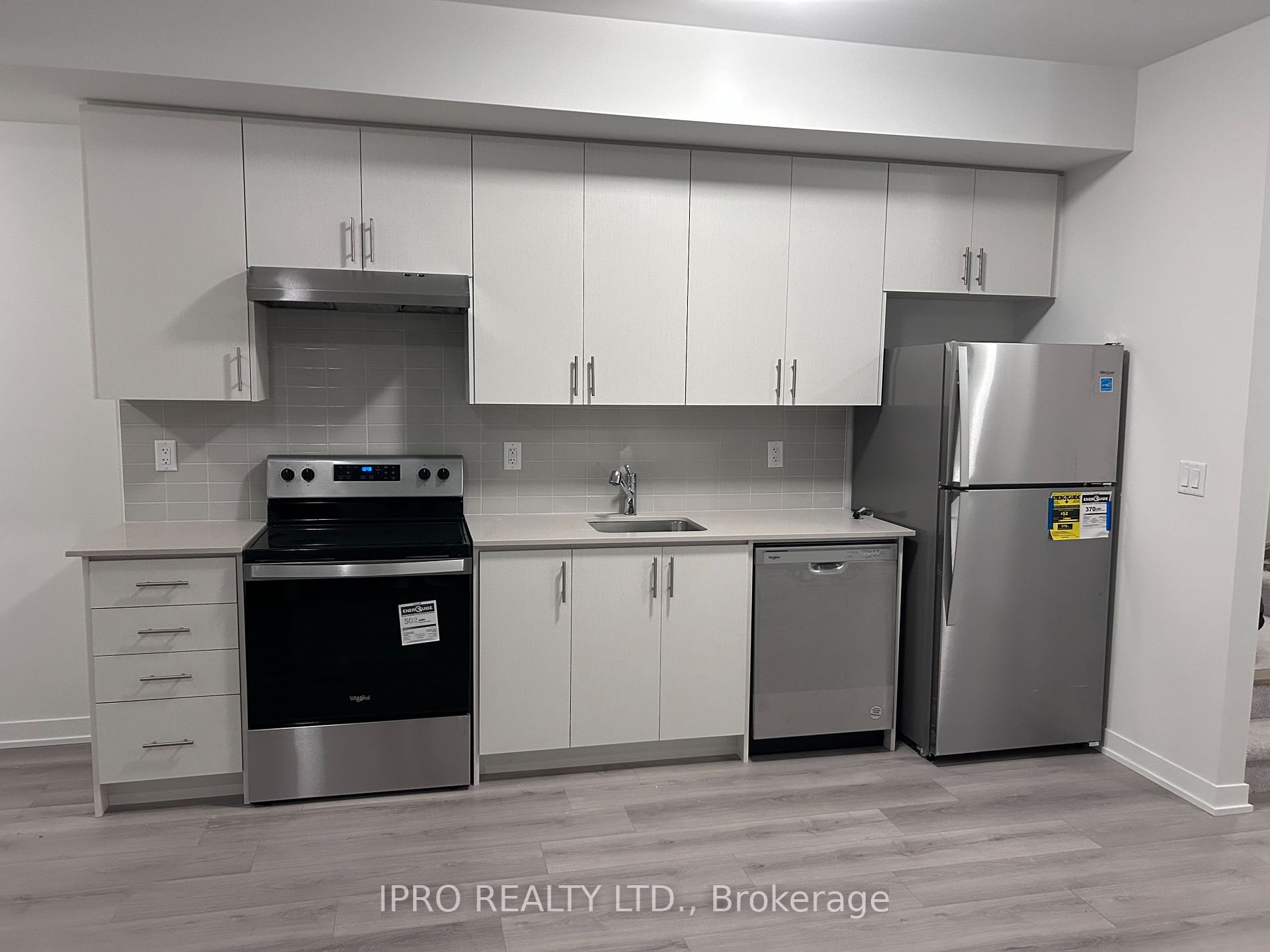3415 Ridgeway Drive #4
