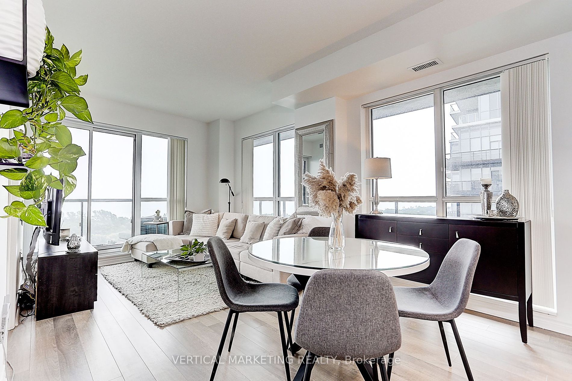 39 Annie Craig Drive, #1416