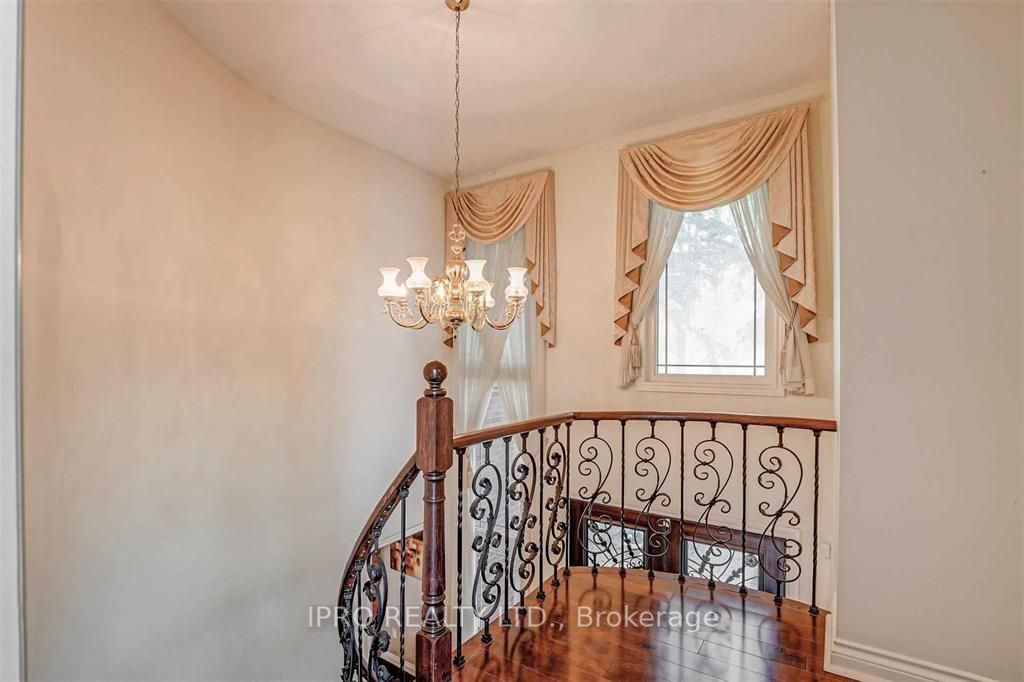 4326 Bridlepath Trail