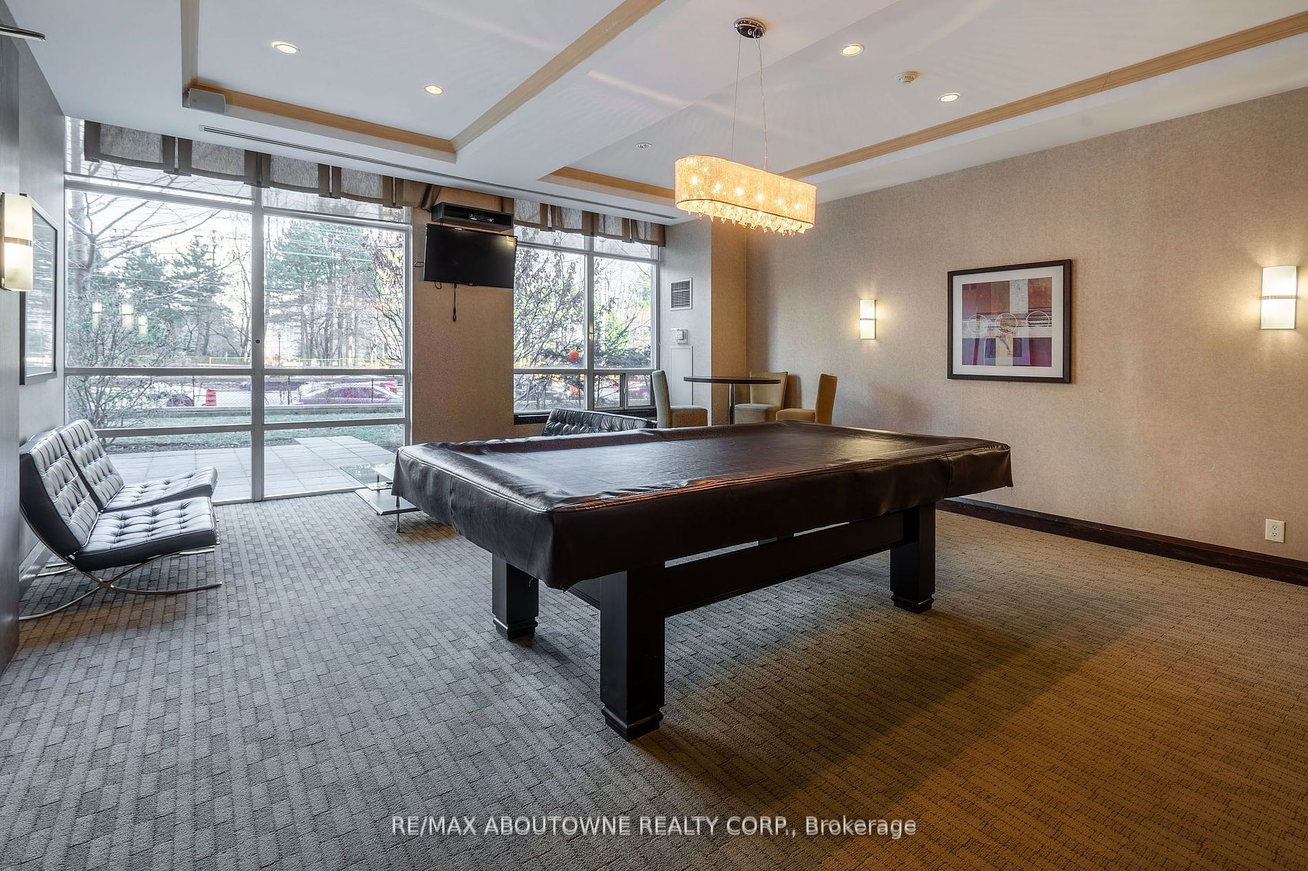 3504 Hurontario St, #505