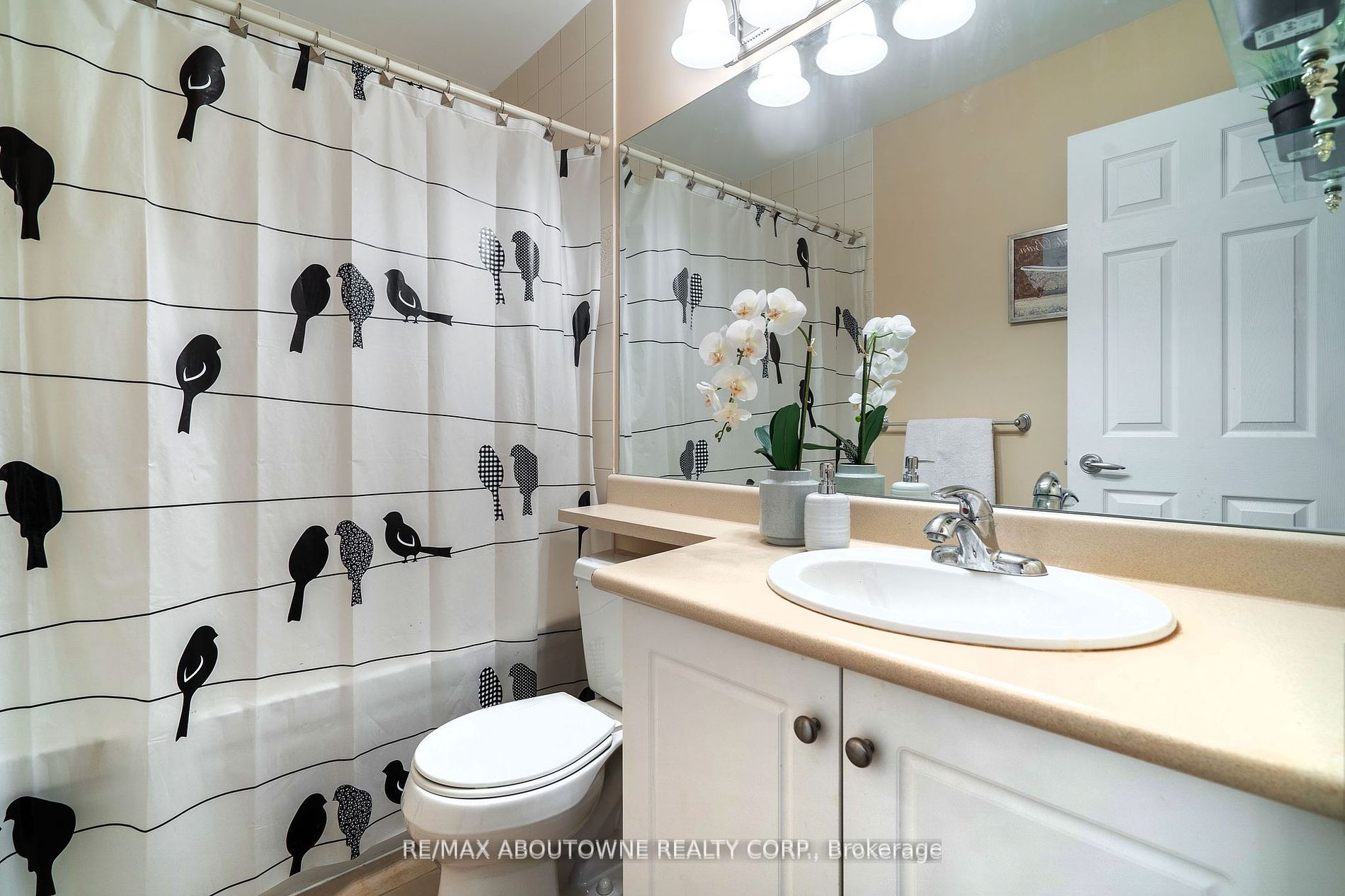 3504 Hurontario St, #505