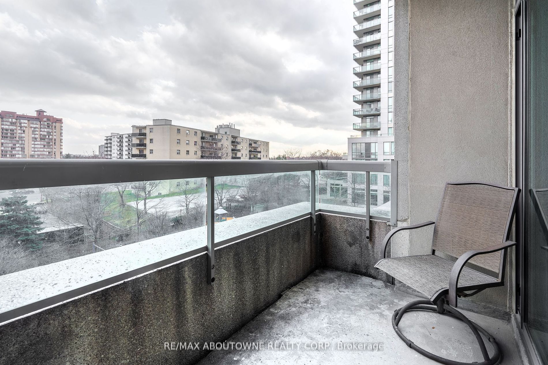 3504 Hurontario St, #505
