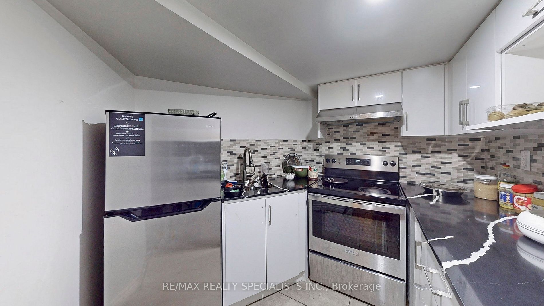 30 Myrtle Crt