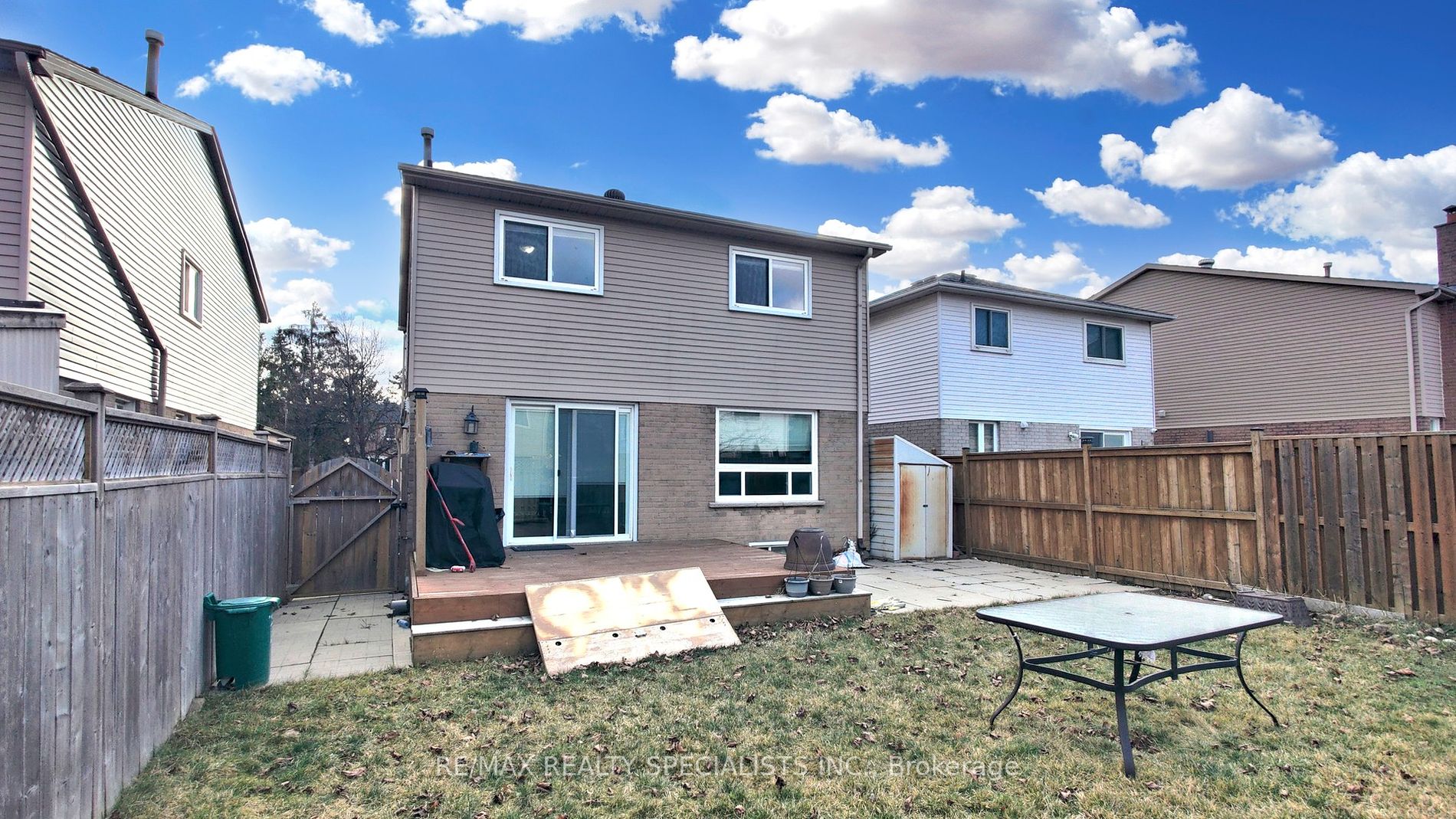 30 Myrtle Crt