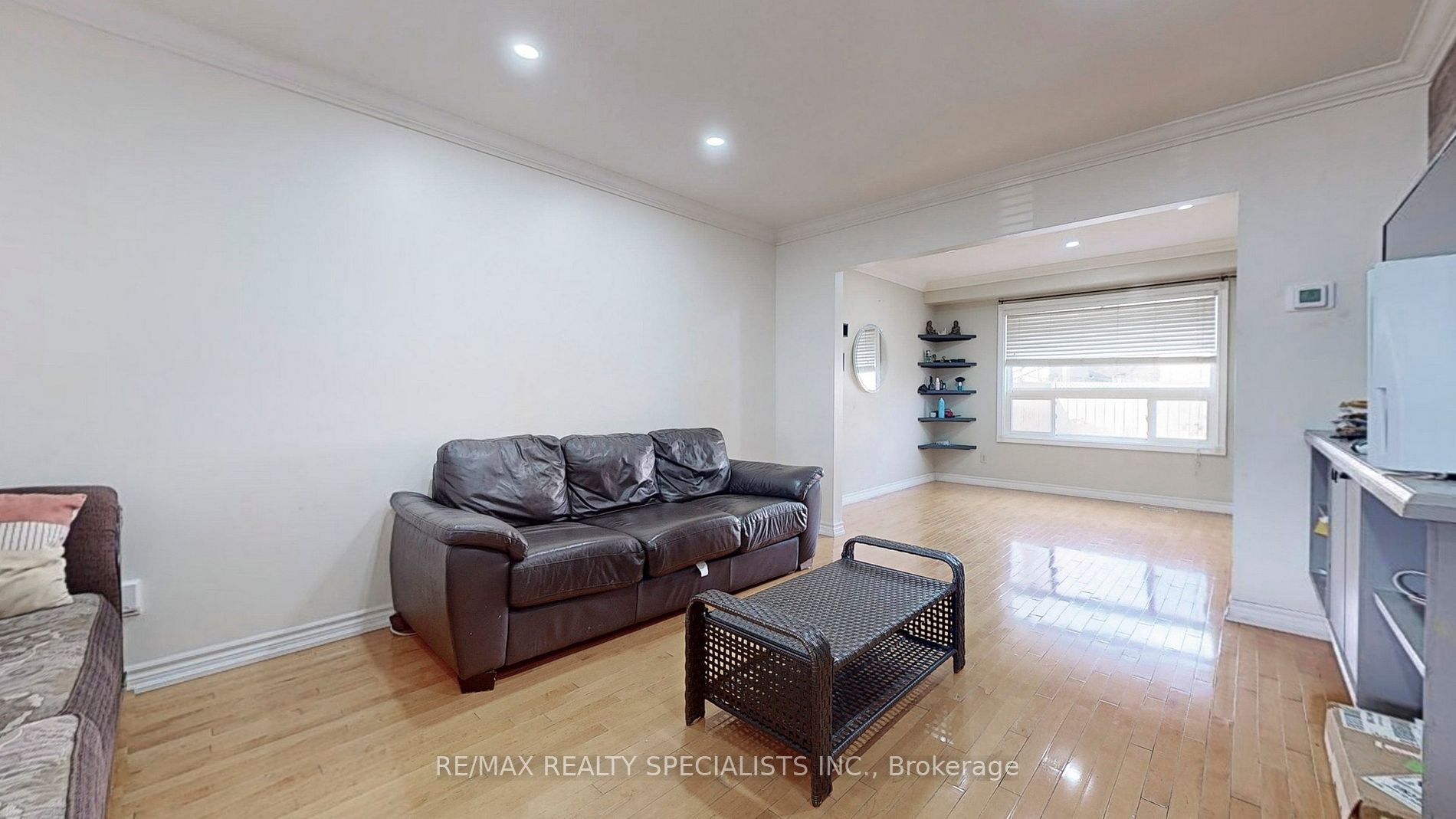 30 Myrtle Crt