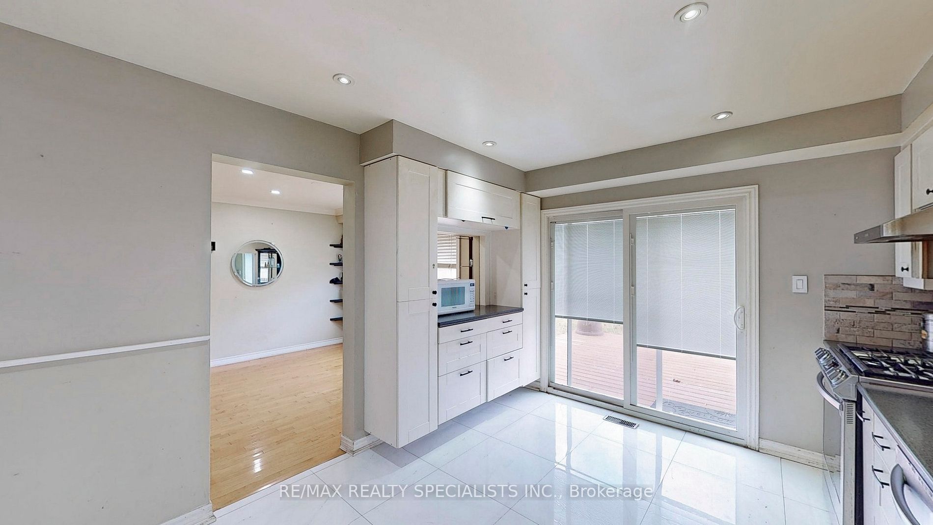 30 Myrtle Crt