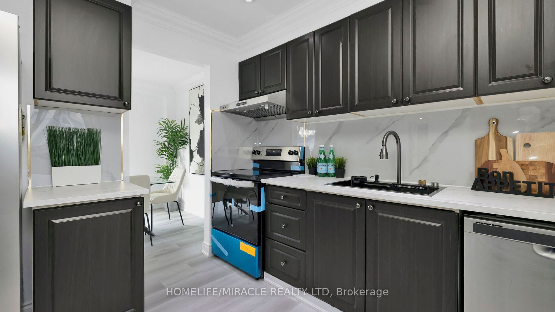 15 Horatio Court