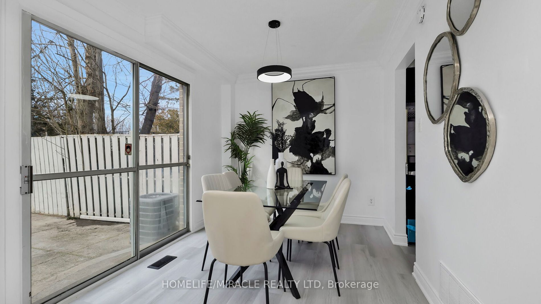 15 Horatio Court
