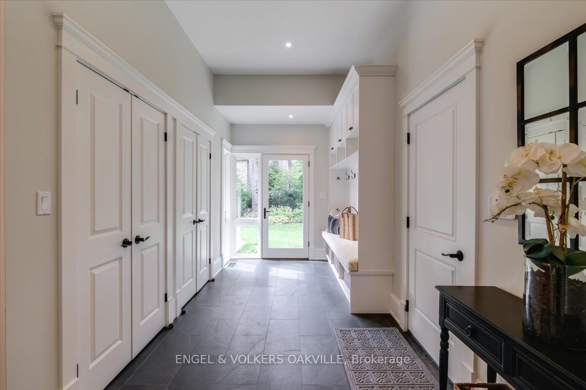 1330 Birchwood Heights Dr
