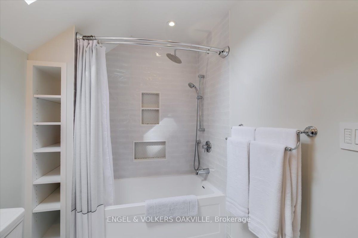 1330 Birchwood Heights Dr