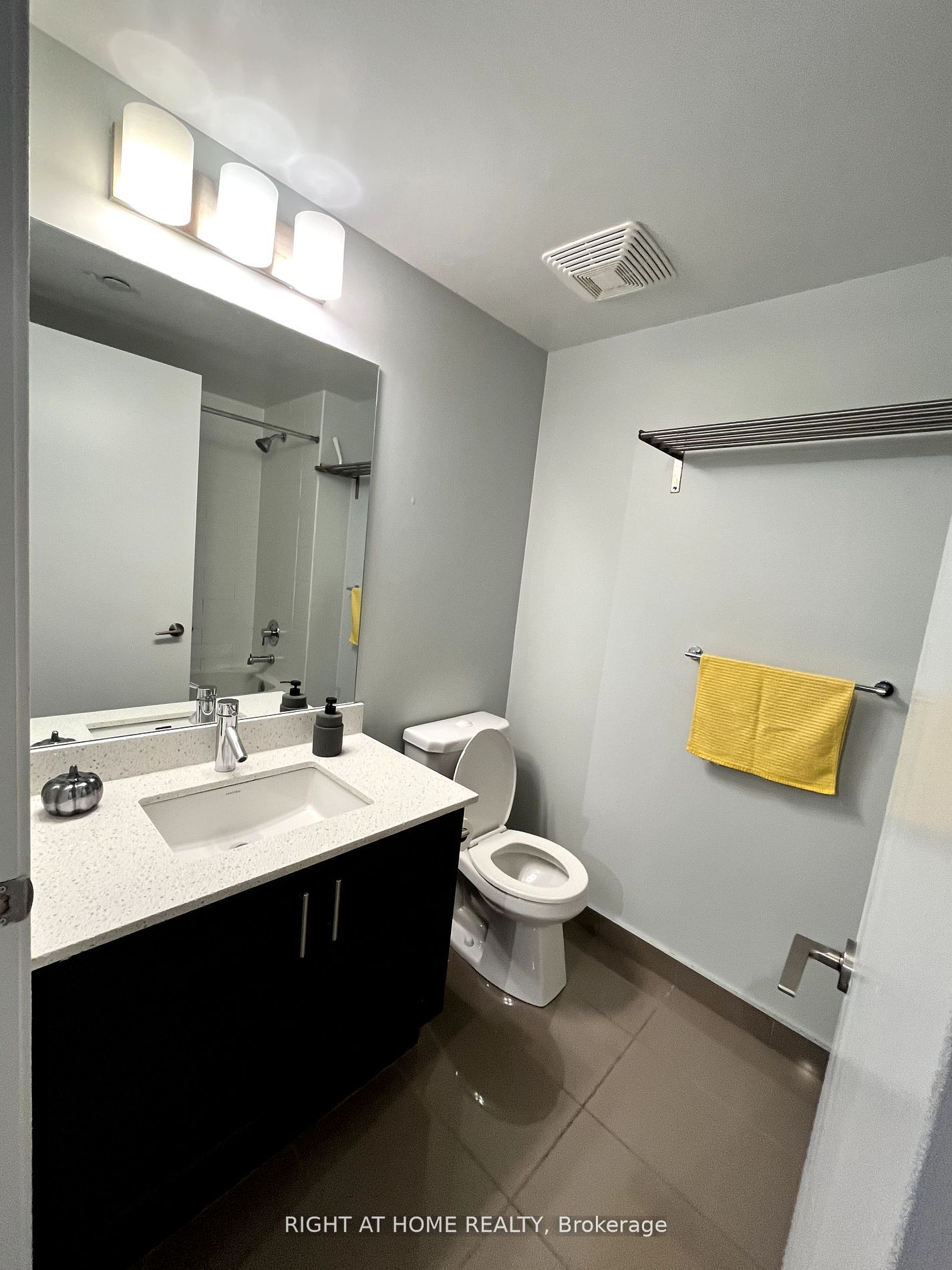 2212 Lake Shore Blvd W, #2707