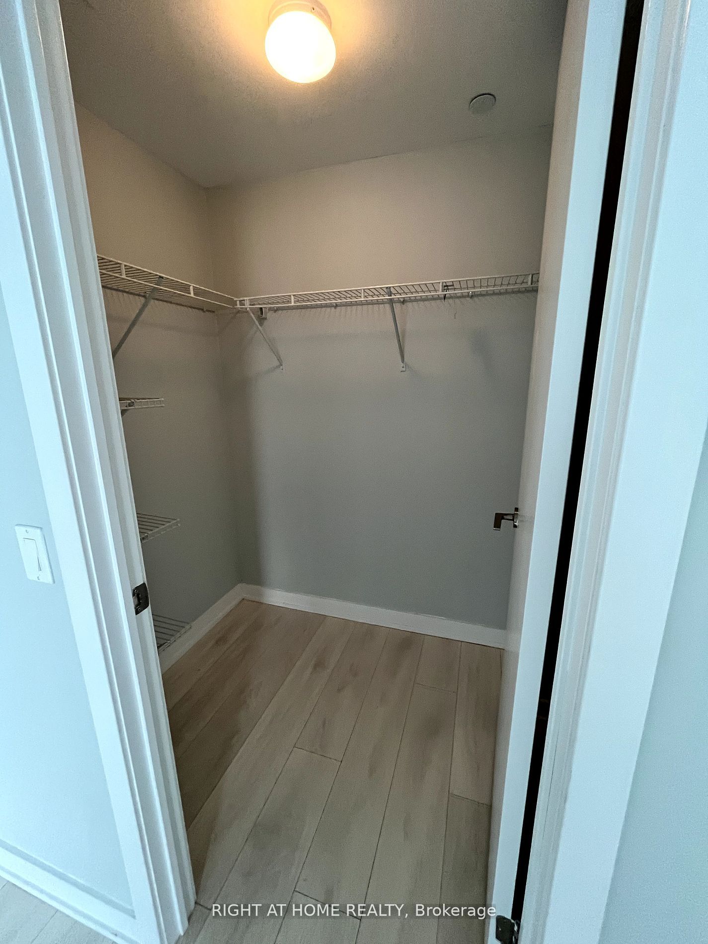 2212 Lake Shore Blvd W, #2707