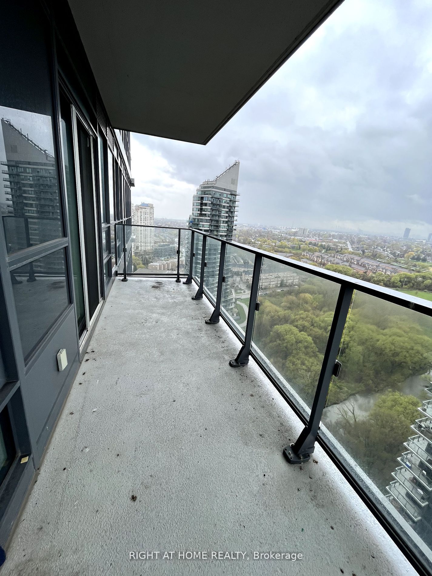 2212 Lake Shore Blvd W, #2707