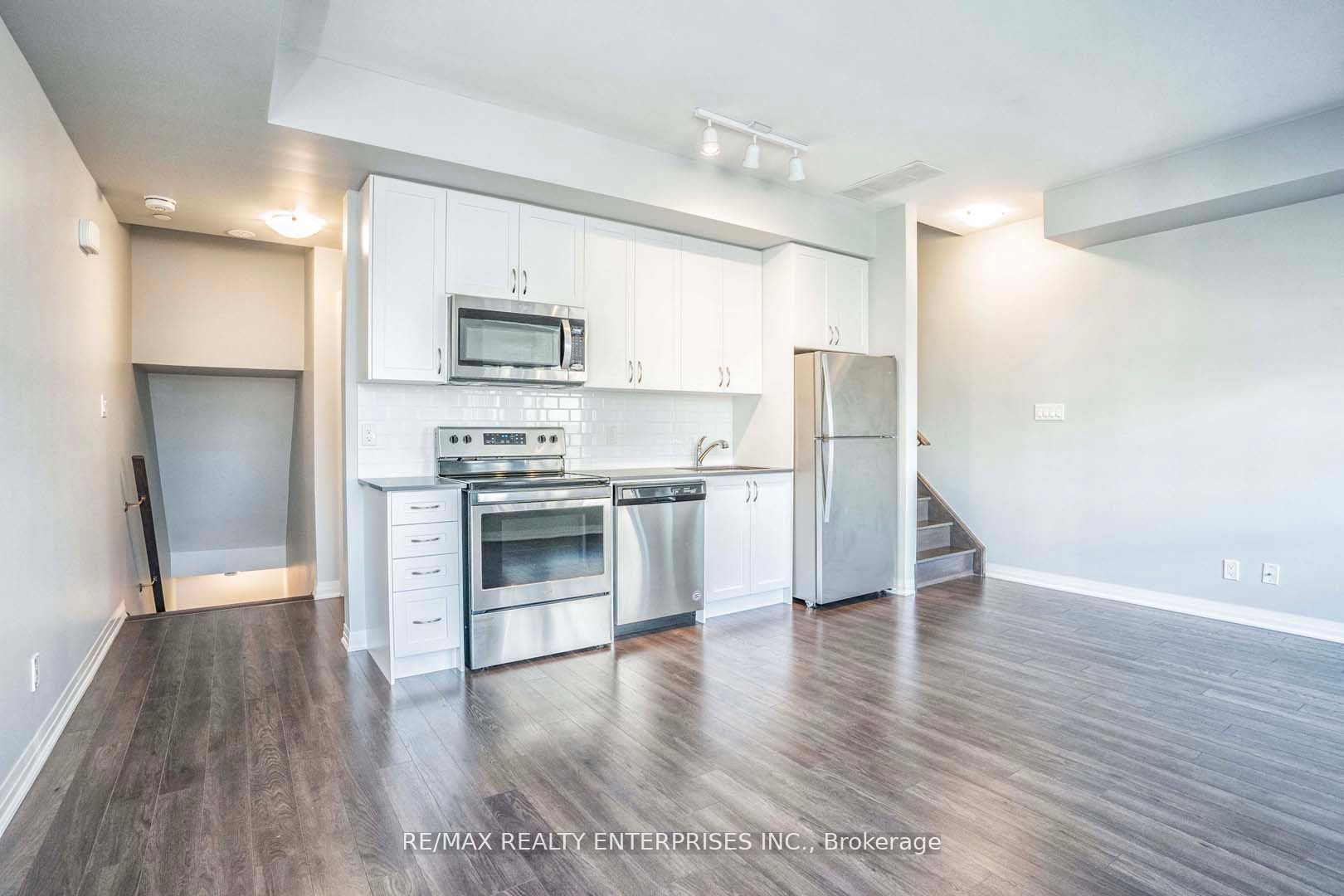 650 Atwater Avenue, #16