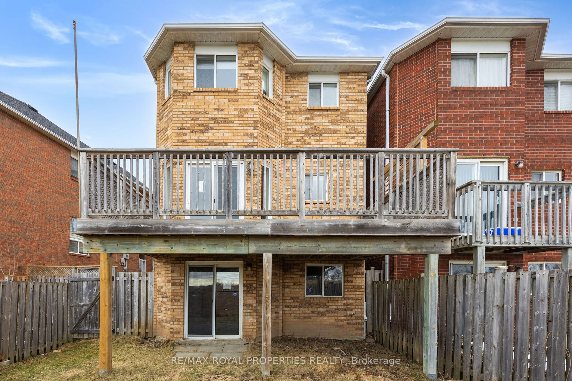 423 Jay Crescent
